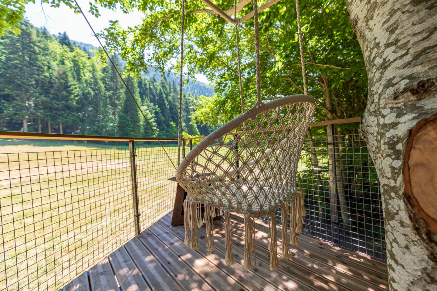 Balançoire de la cabane perchée La Résilience, à Autrans